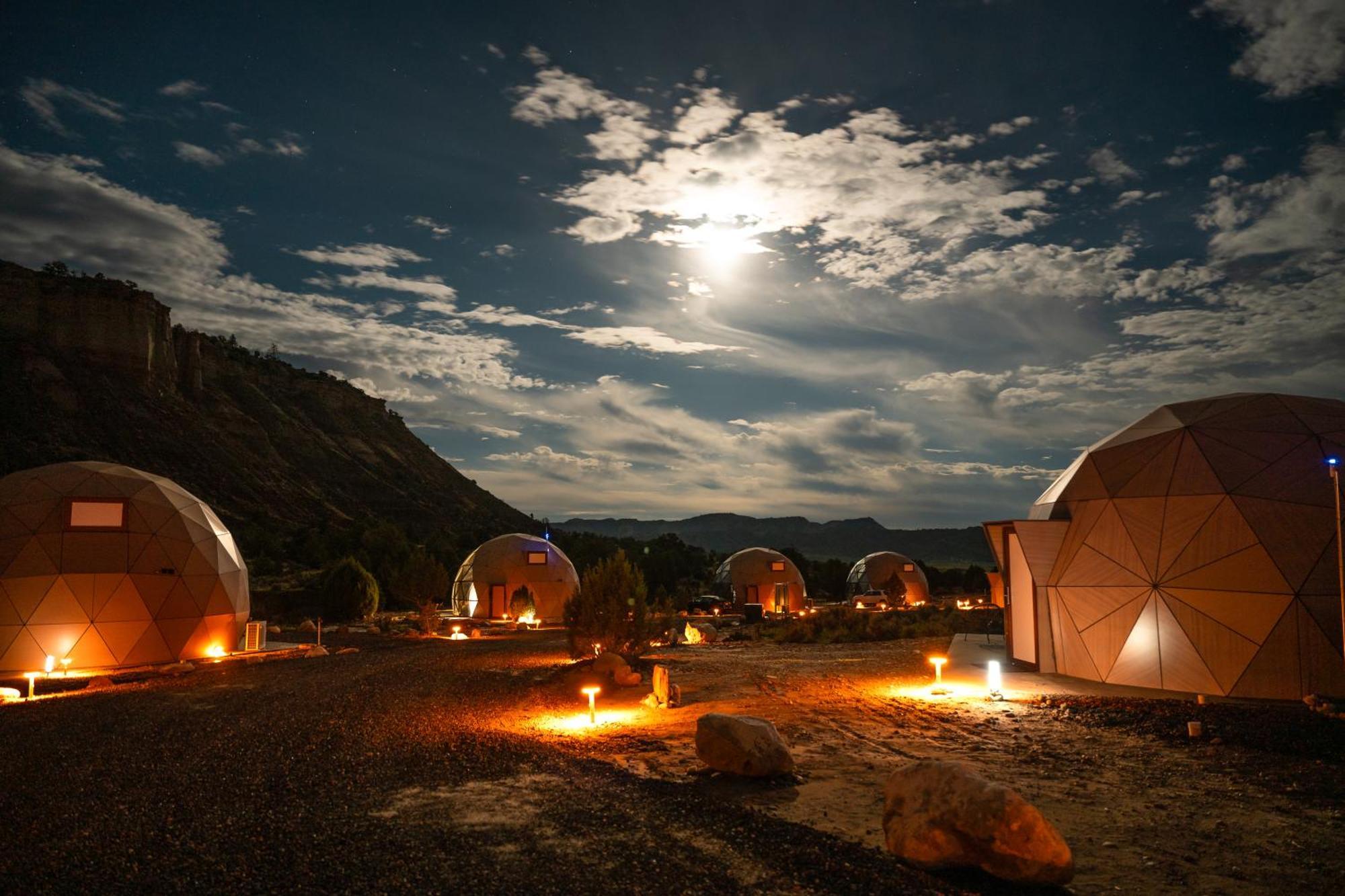 Clear Sky Resorts - Bryce Canyon - Unique Stargazing Domes Cannonville Eksteriør billede